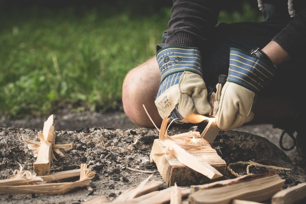 4 Bushcraft Activities to Practice in Your Backyard